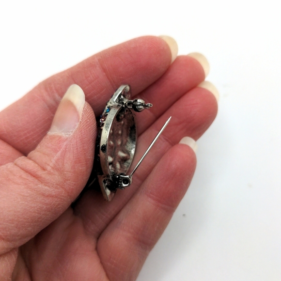 Cosmic Rhinestone Saturn Brooch - Picture 7 of 8